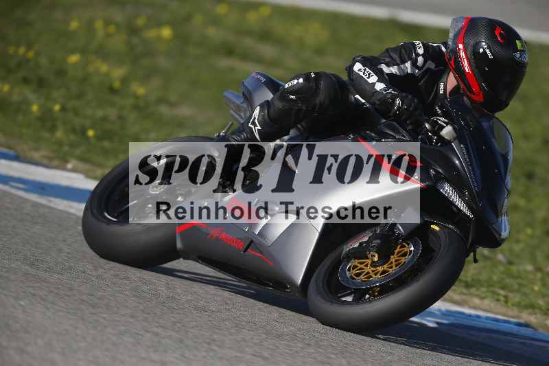 /Archiv-2024/01 26.-28.01.2024 Moto Center Thun Jerez/Gruppe gruen-green/229